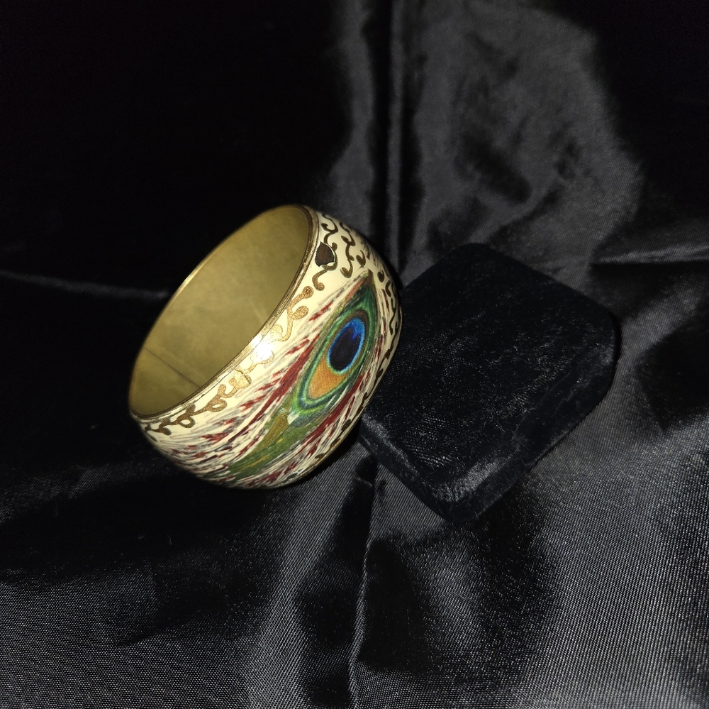 Peacock Feather Design Bracelet